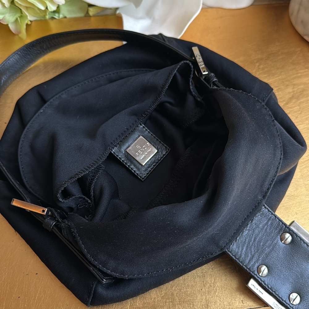 Fendi VTG Baguette in Black Neoprene - Picture 13 of 16